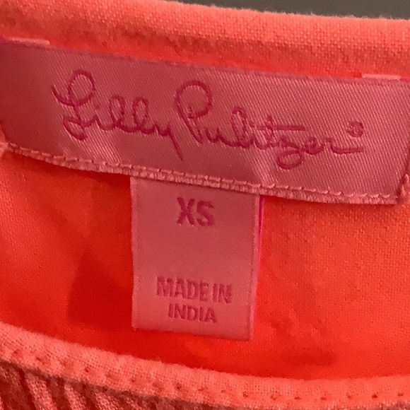 Lilly Pulitzer top… size extra small… In fair to good condition - Picture 2 of 4